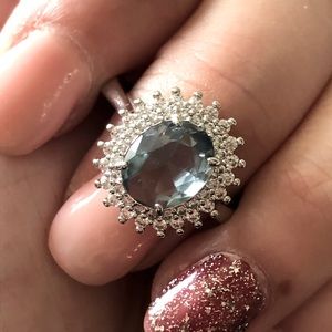 Ring bomb party ring